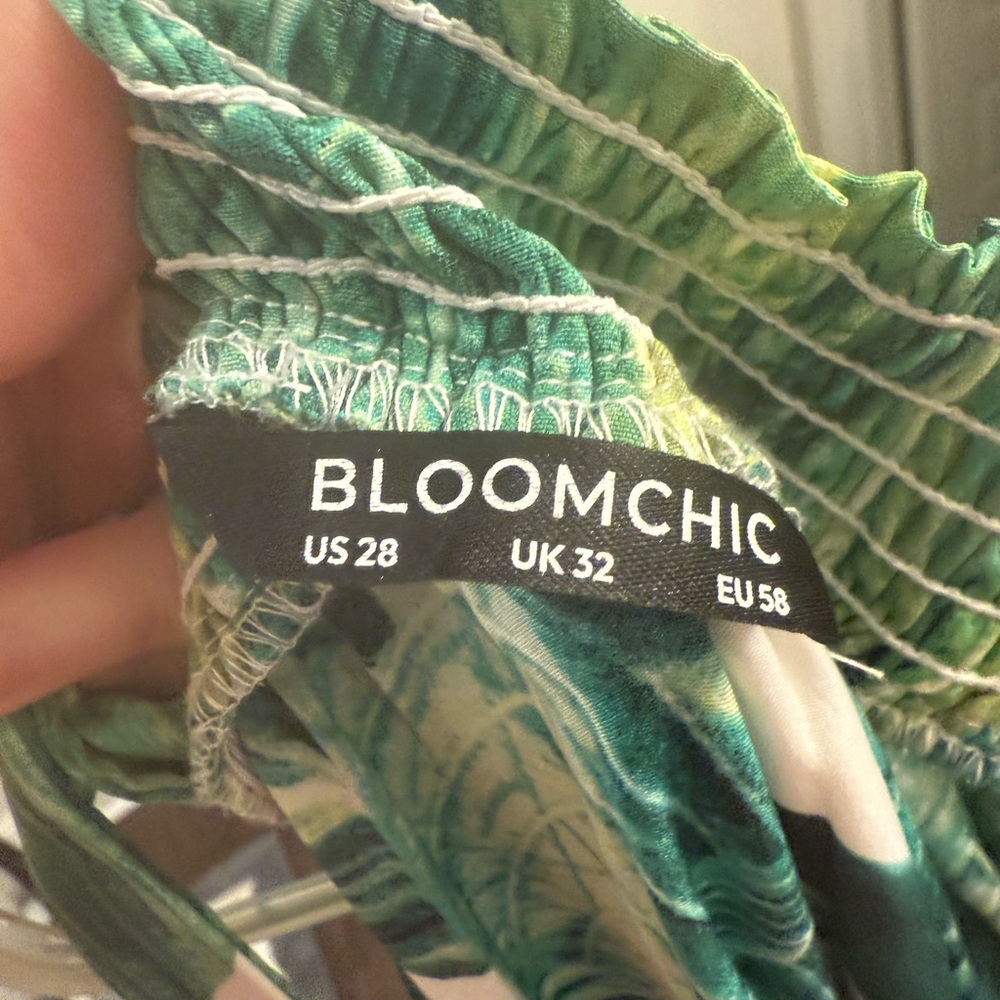 BloomChic Vibrant Green and Yellow Skirt